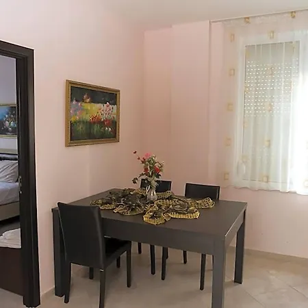 & Restaurant Ida