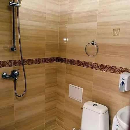 & Restaurant Ida ホテル *