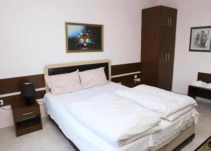 & Restaurant Ida מלון Kŭrdzhali