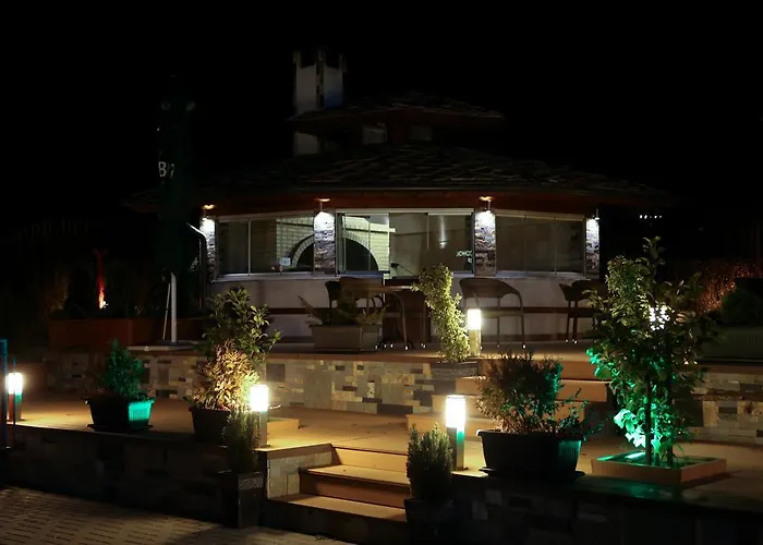 & Restaurant Ida מלון